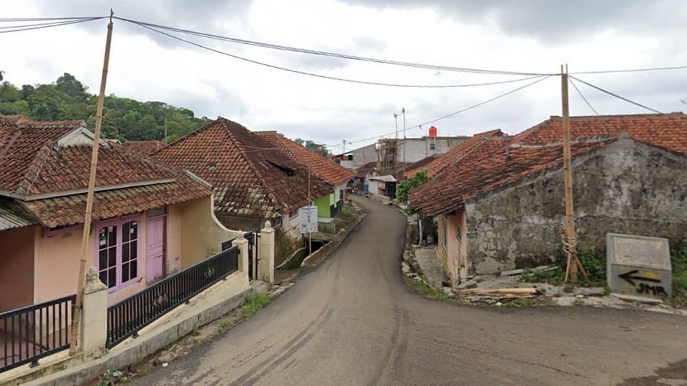 Akses jalan Kampung Bakanjati Kaler Desa Bongkok