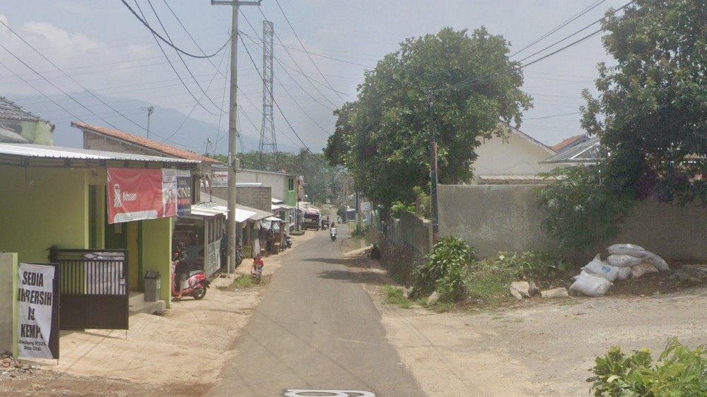 Akses jalan Kampung Cikubang Desa Citali
