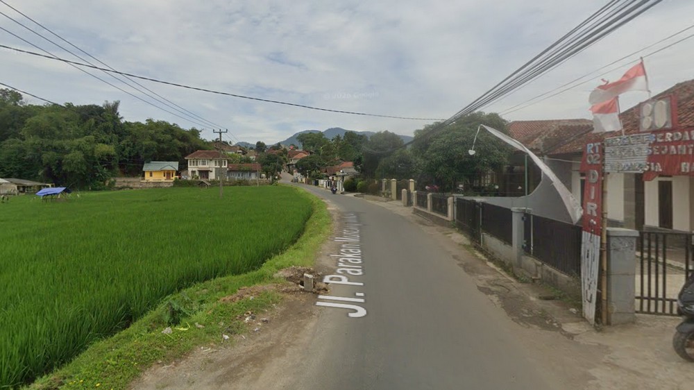 Akses jalan Kampung Cikukun Desa Cimanggung