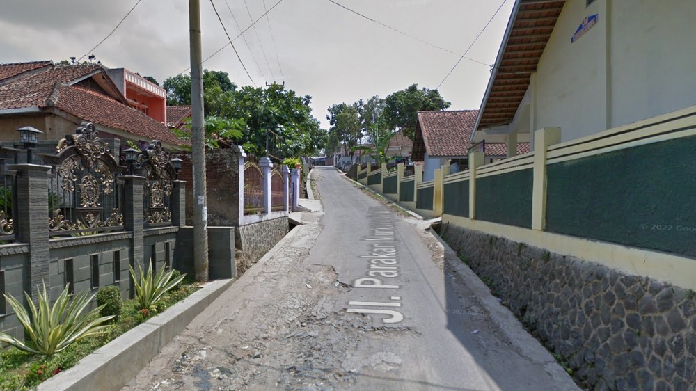 Akses jalan Kampung Bendungan Desa Cimanggung