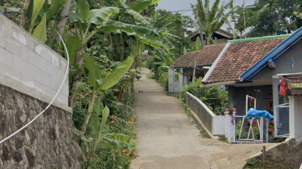 Akses selatan Kampung Sukamulya Desa Genteng