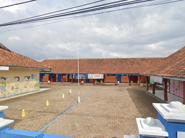 Bangunan sekolah SD Negeri Ambit