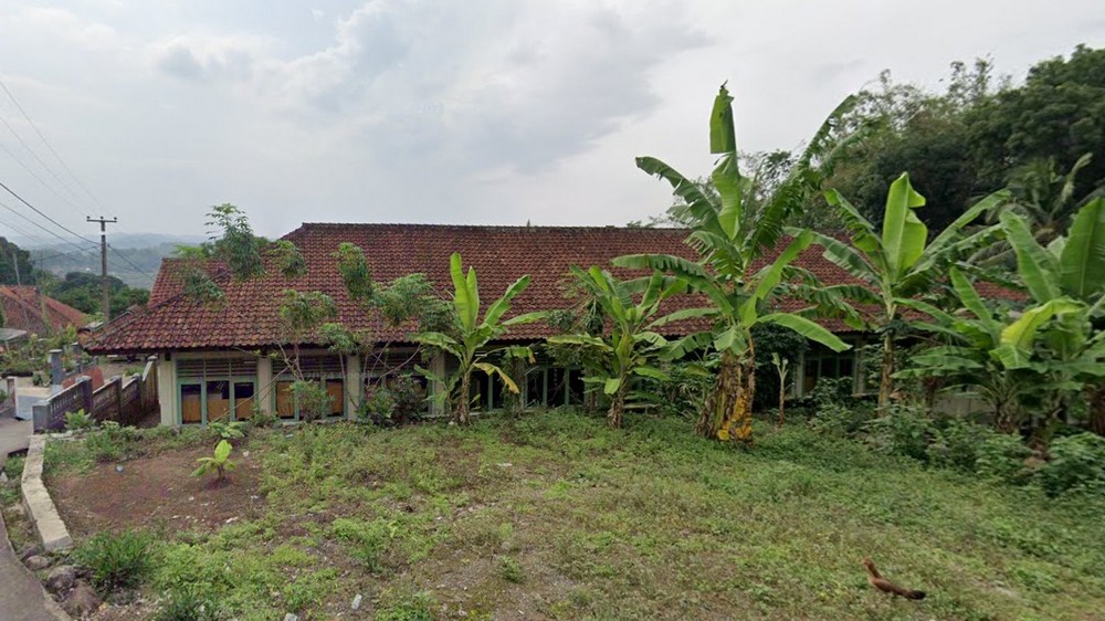 Bangunan sekolah SD Negeri Paniis Tanjungkerta