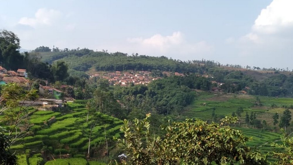 Pemukiman Kampung Cipulus Desa Pasigaran