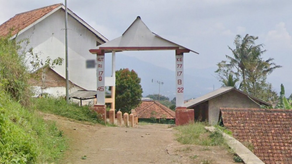 Gapura Kampung Pasirmuncan Desa Genteng