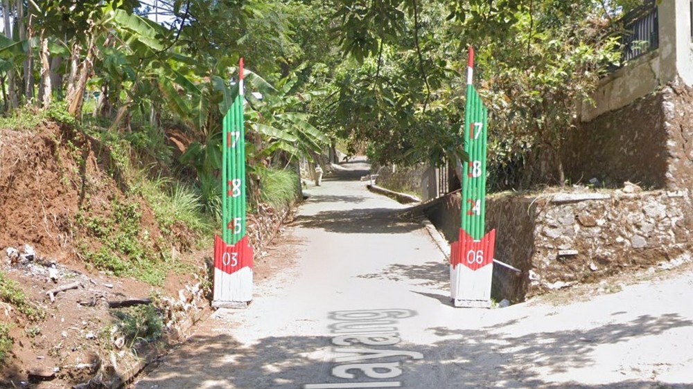 Gapura Kampung Pamoyanan Desa Margamukti