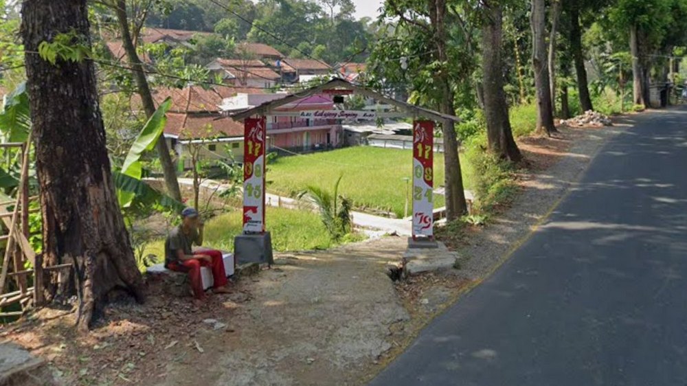 Gapura Kampung Gunung Manik Desa Mulyasari