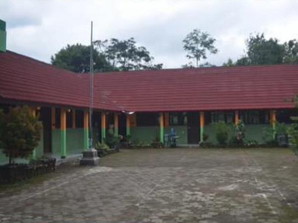 Gedung sekolah SD Negeri Cirayun