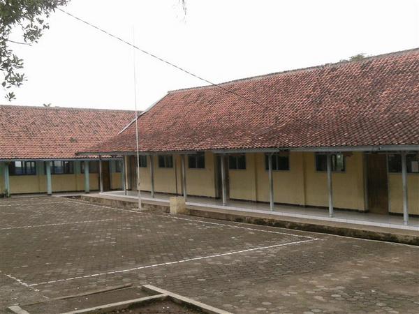 Gedung sekola SD Negeri Kamal