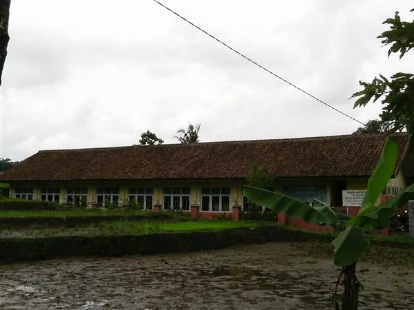Gedung sekolah SD Negeri Corenda