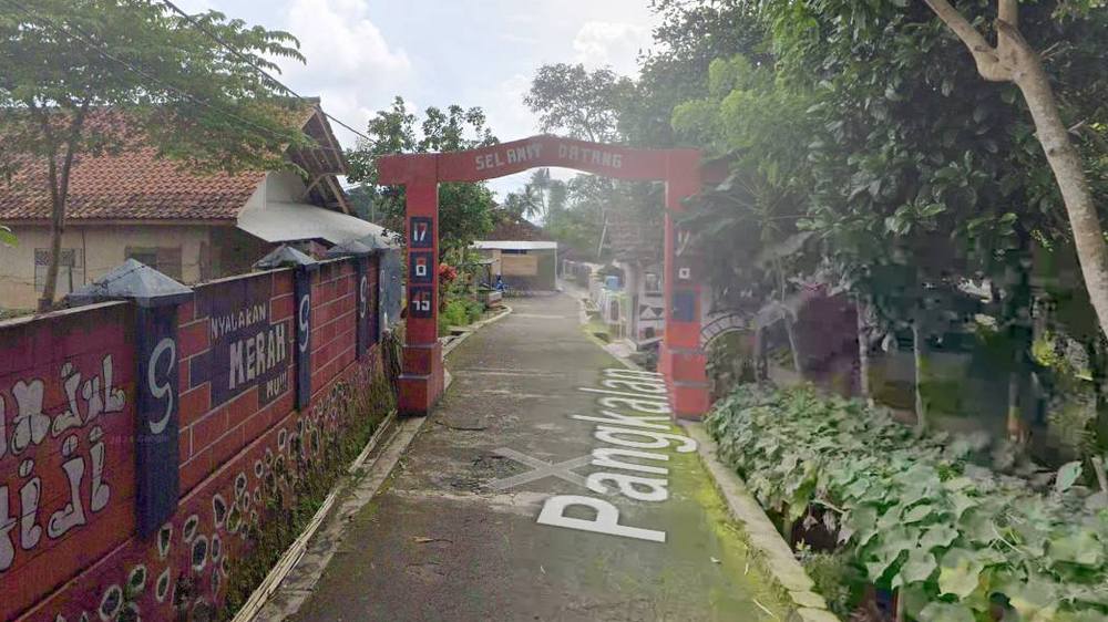 Gerbang Kampung Sukamunjul Desa Cibeureum Wetan