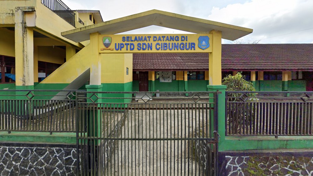 Gerbang sekolah SD Negeri Cibungur Kecamatan Rancakalong