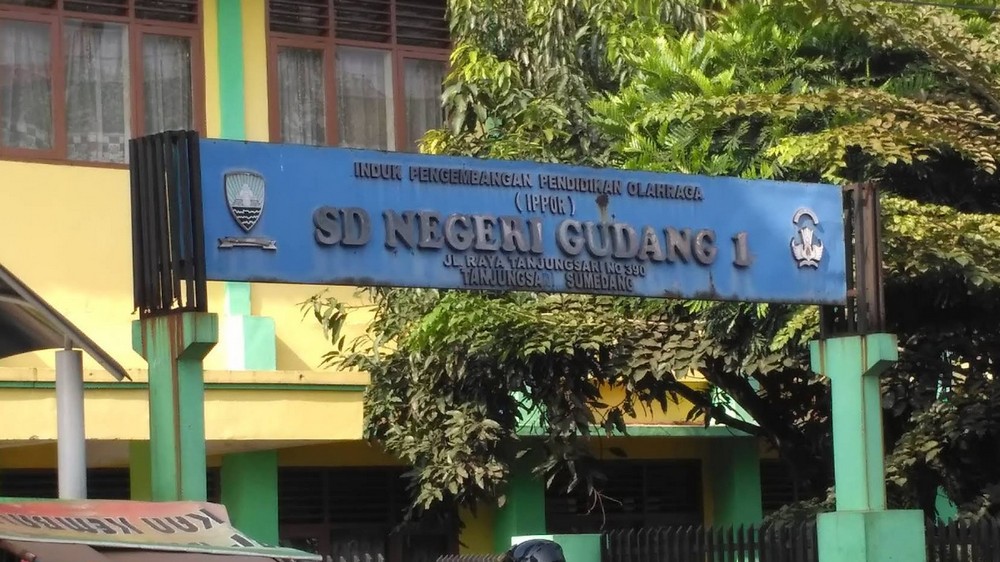 Gerbang SD Negeri Gudang I Kecamatan Tanjungsari