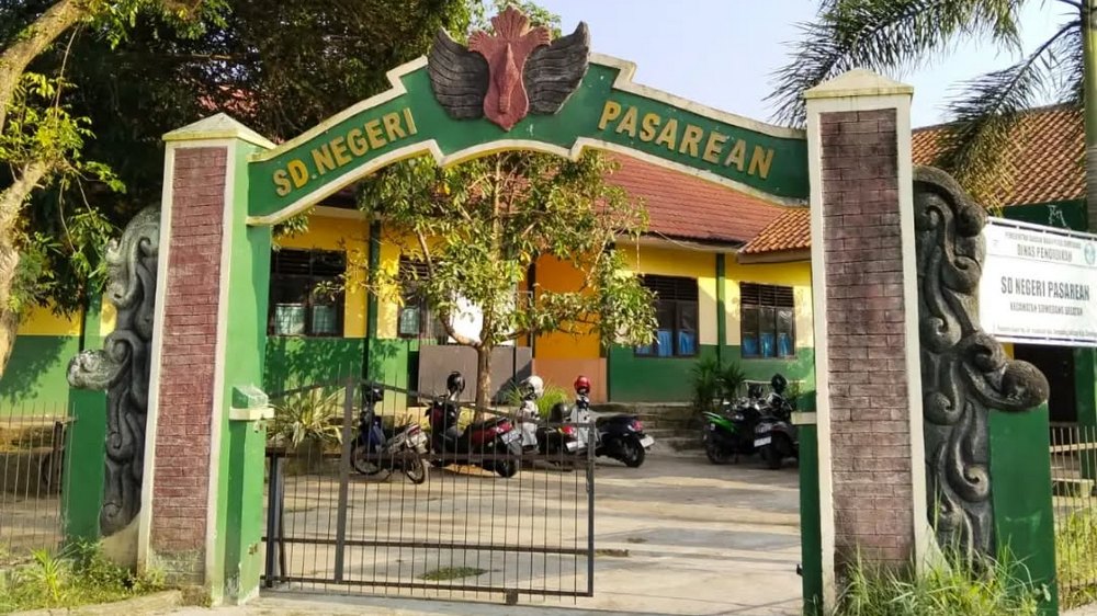 Gerbang SD Negeri Pasarean Sumedang Selatan