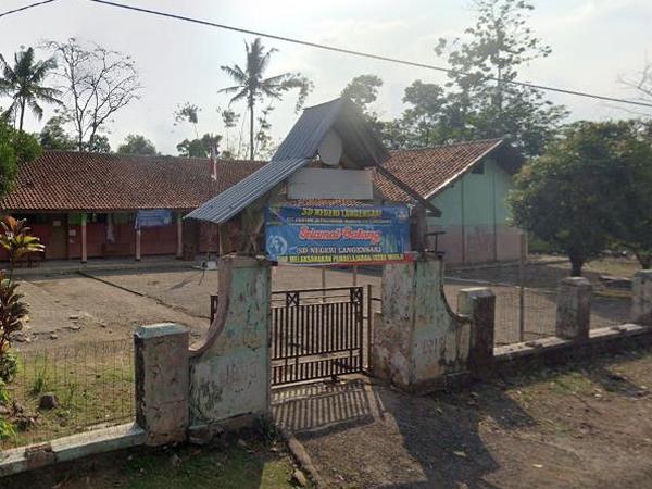 Gerbang sekolah SD Negeri Langensari