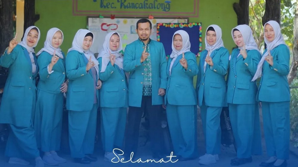 Guru pengajar SD Negeri Pakuwangi Kecamatan Rancakalong