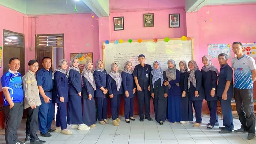 Guru pengajar SD Negeri Pangsor Kecamatan Cimanggung