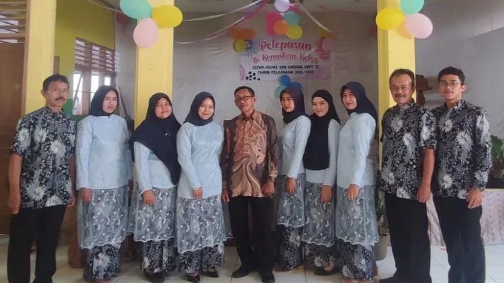 Guru pengajar SD Negeri Gudang Kopi II Sumedang Selatan
