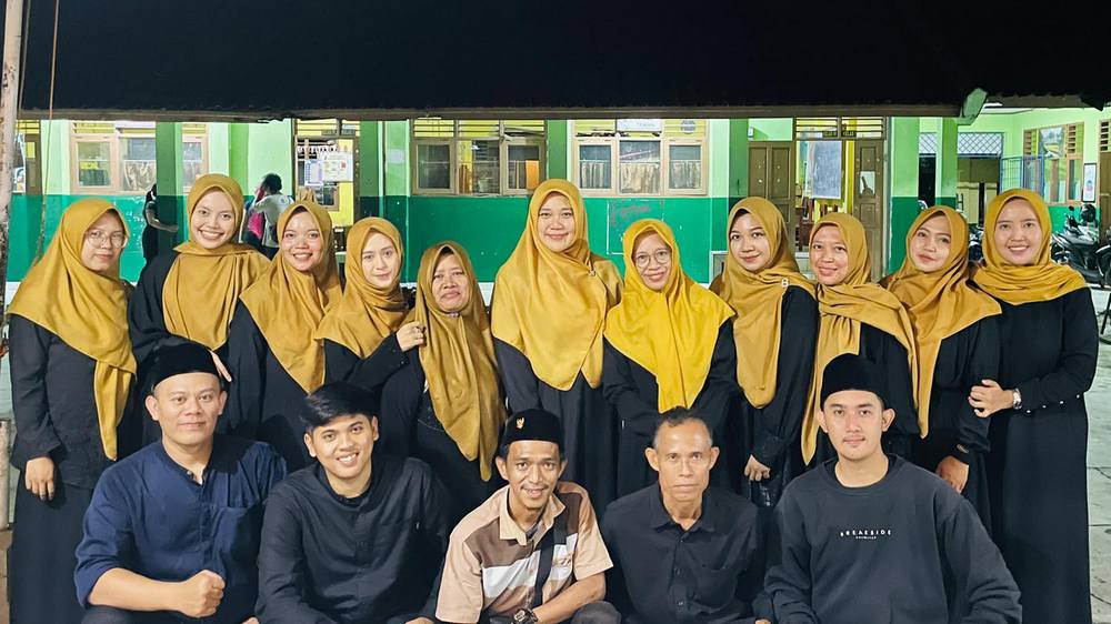 Guru pengajar SD Negeri Pakuwon I Sumedang Selatan