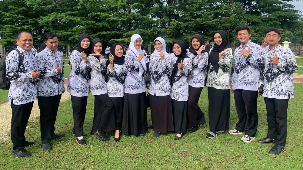 Guru pengajar SD Negeri Sukaraja I, Sumedang Selatan