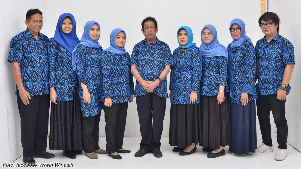 Guru pengajar SD Negeri Sukasirna II Sumedang Selatan