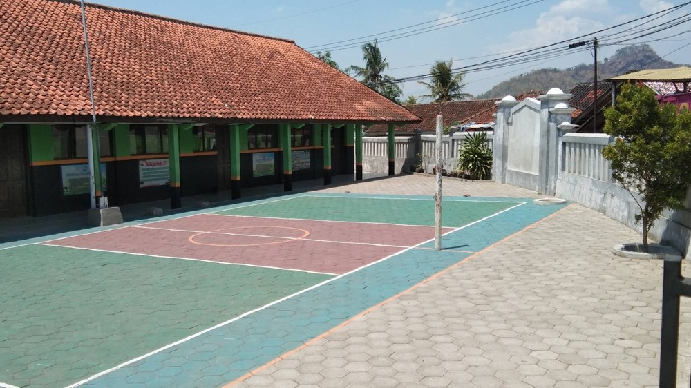 Halaman SD Negeri Cisalak II Kecamatan Cisarua