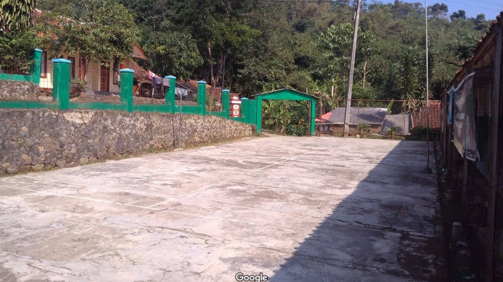 Halaman sekolah SD Negeri Cigobang Kecamatan Ganeas