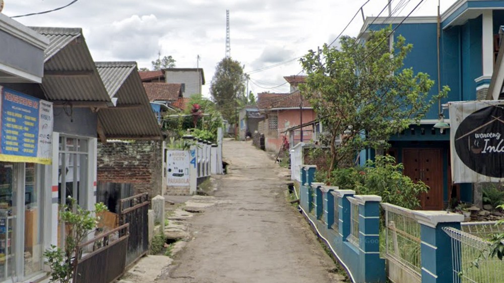 Jalan  Kampung Pangkalan Desa Margajaya