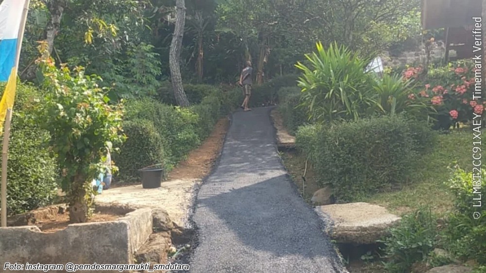 Jalan gang di Kampung Kereteg Desa Margamukti