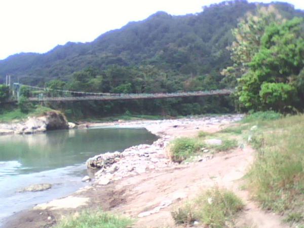 Jembatan gantung Kadu