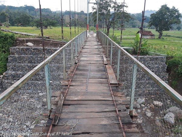 Jembatan kepuh Desa Pamulihan