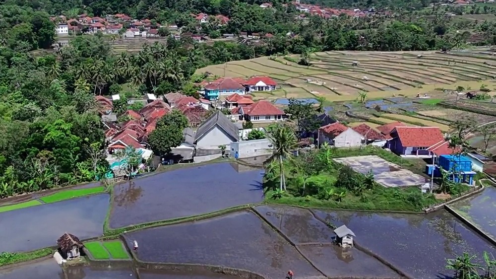Kampung Sukamulya Desa Cibeureum Wetan