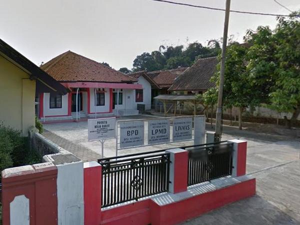 Kantor Desa Mekarmukti (foto: Google Street View)