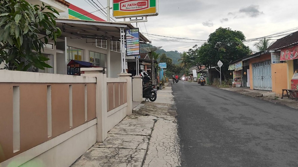 Kampung Karanglayung, Desa Tanjungmekar