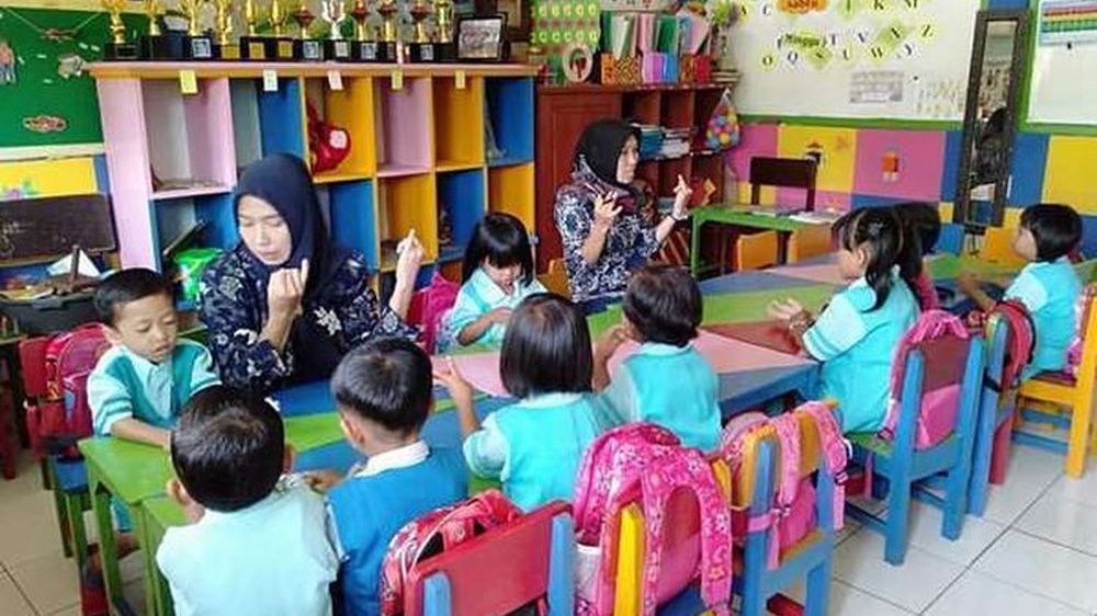 Kegiatan kelas siswa Al-Hikmah Banjarsari