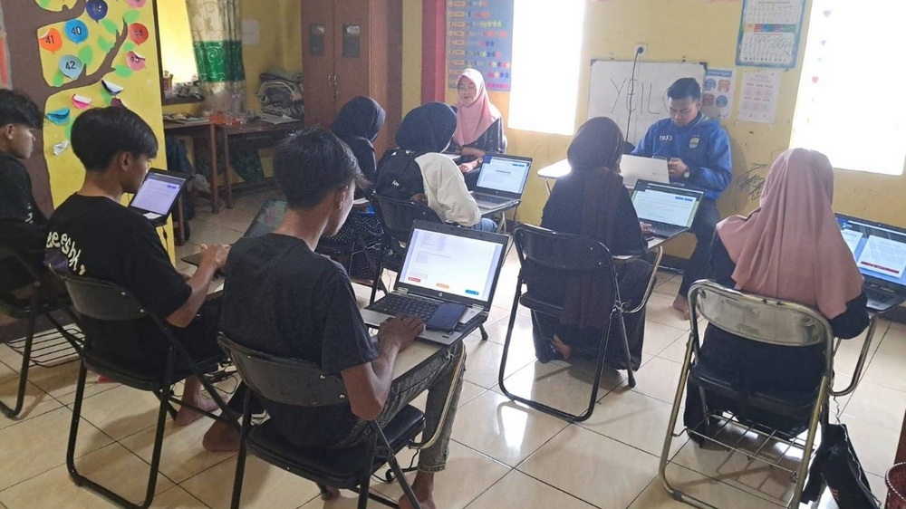Kegiatan kelas PKBM Daarul Tahfidz