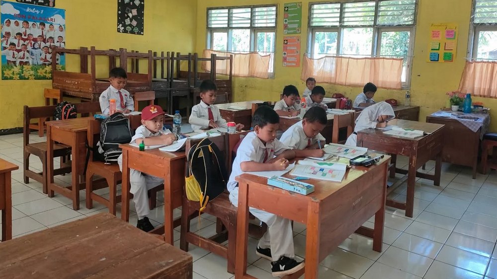 Kegiatan kelas SD Negeri Palasari Sumedang Selatan
