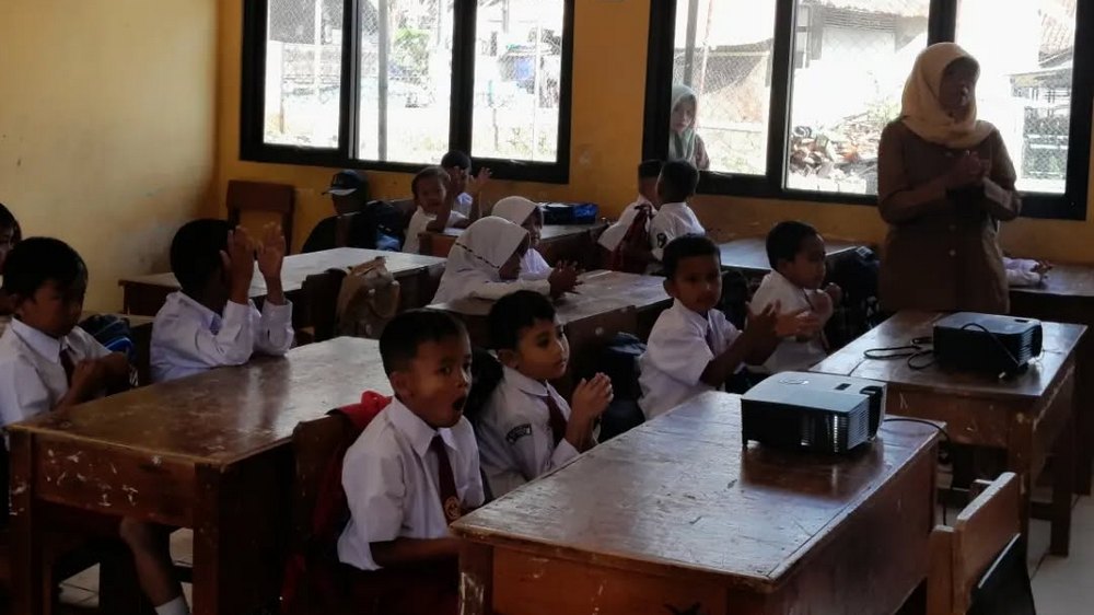 Kegiatan kelas SD Negeri Dayeuhluhur Kecamatan Ganeas