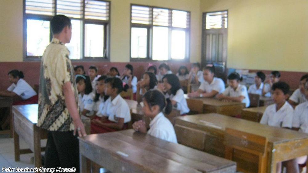 Kegiatan kelas di SD Negeri Sukaresmi Desa Tolengas