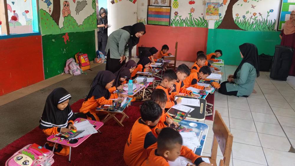 Kegiatan di kelas RA Asmaul Husna Tanjungsari