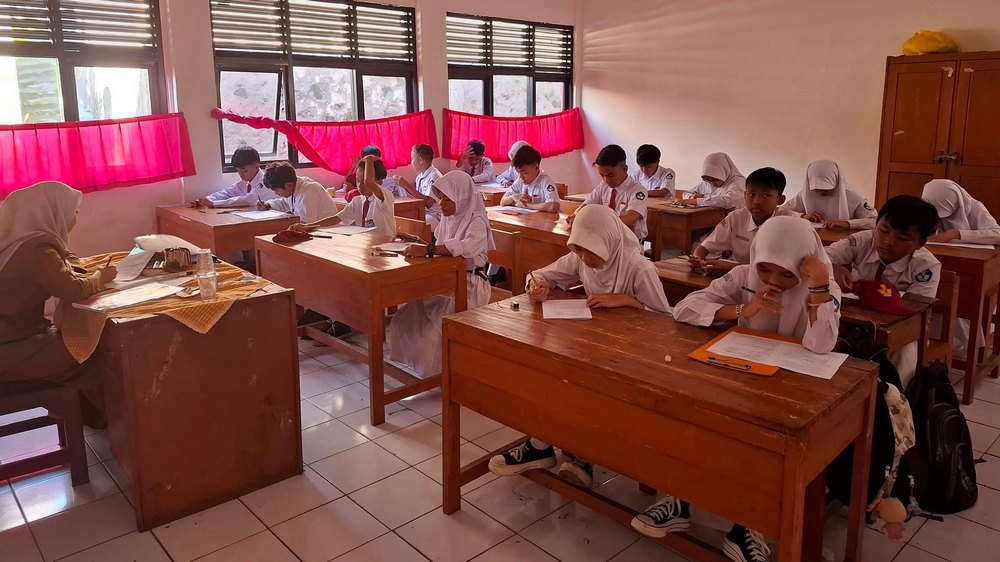 Kegiatan kelas SD Negeri Ganeas I Kecamatan Ganeas