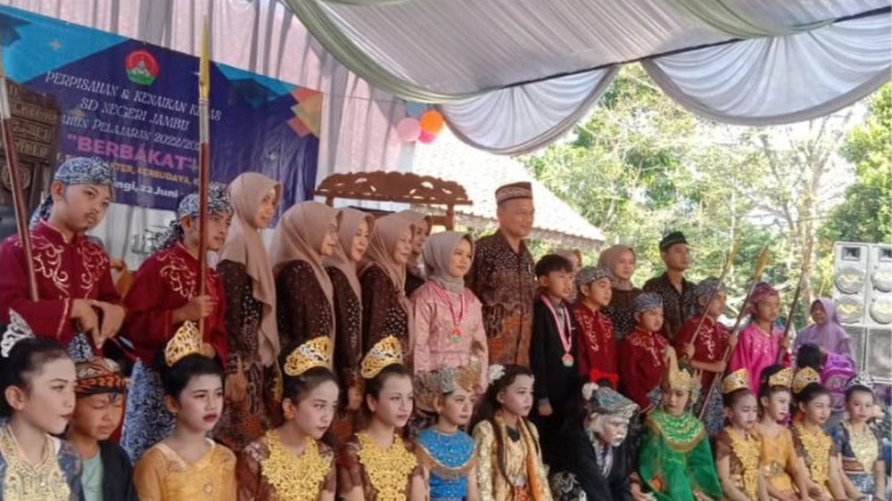 Kenaikan kelas SD Negeri Jambu Kecamatan Cisarua