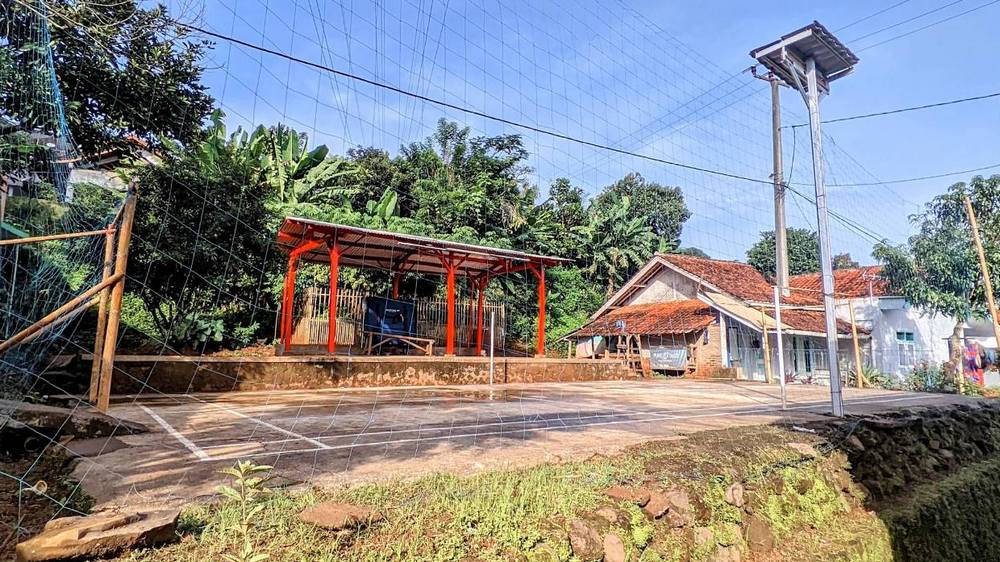 Lapang olahraga Kampung Tenjolaya Desa Sukagalih