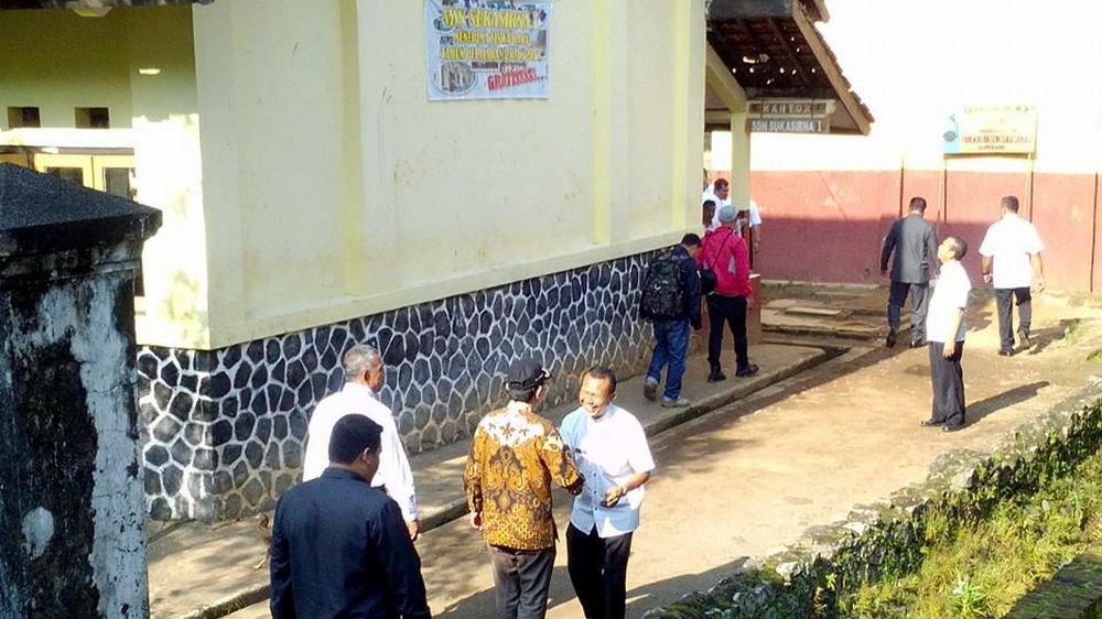 Lingkungan sekolah SD Negeri Sukasirna I Sumedang Selatan