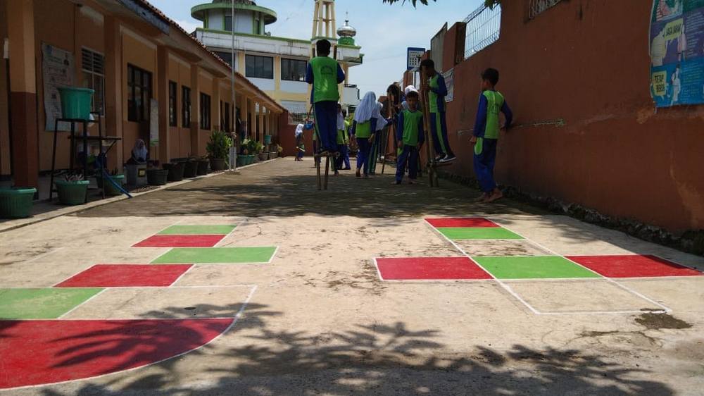 Lingkungan SD Negeri Bojongkoneng Kecamatan Ganeas