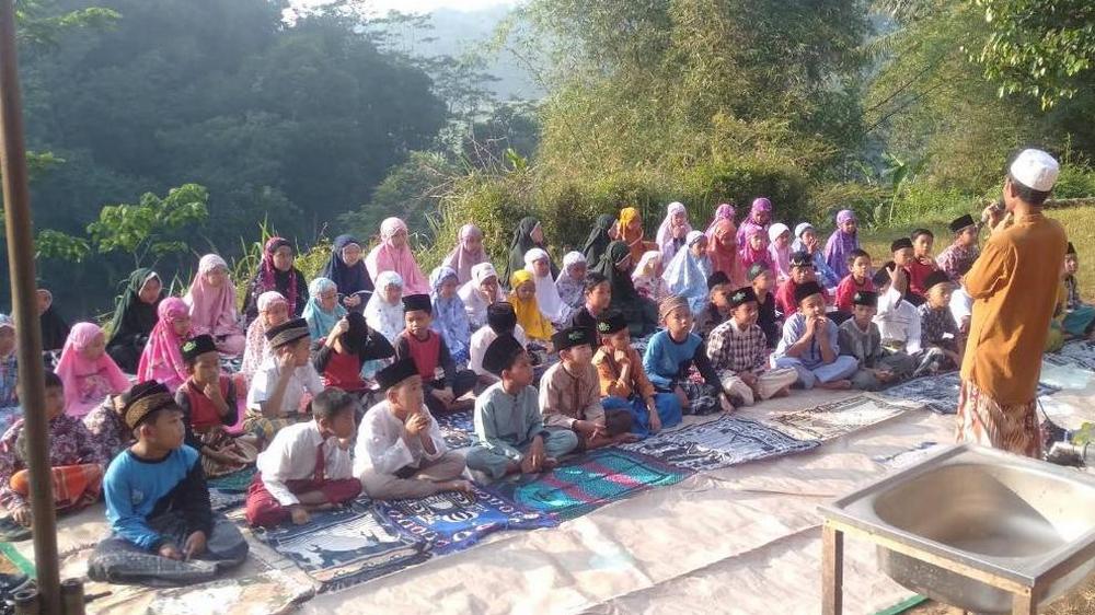 Kegiatan luar kelas SD Negeri Sukawangi Kecamatan Rancakalong