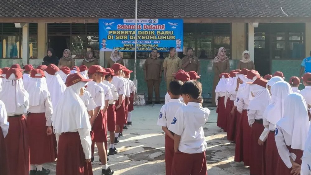 Kegiatan luar kelas SD Negeri Dayeuhluhur Kecamatan Ganeas