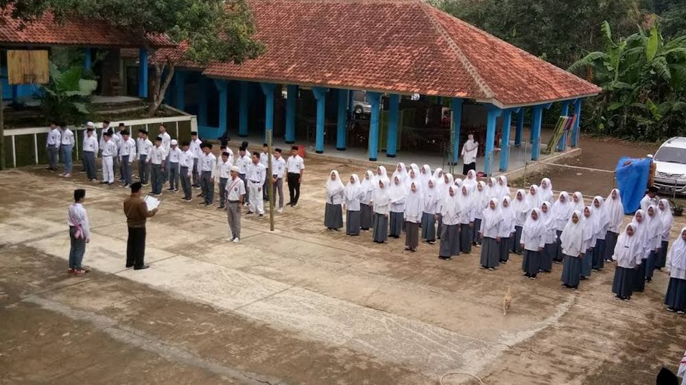 Kegiatan luar kelas MA Asyrofuddin Cipicung Conggeang
