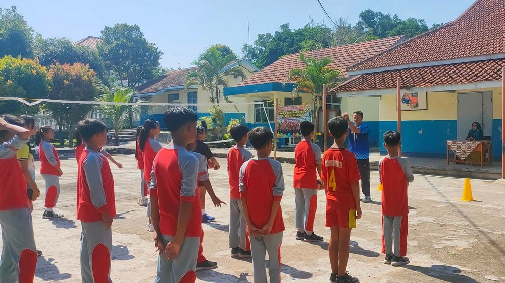 Kegiatan luar kelas SD Negeri Margamukti Kecamatan Cimalaka