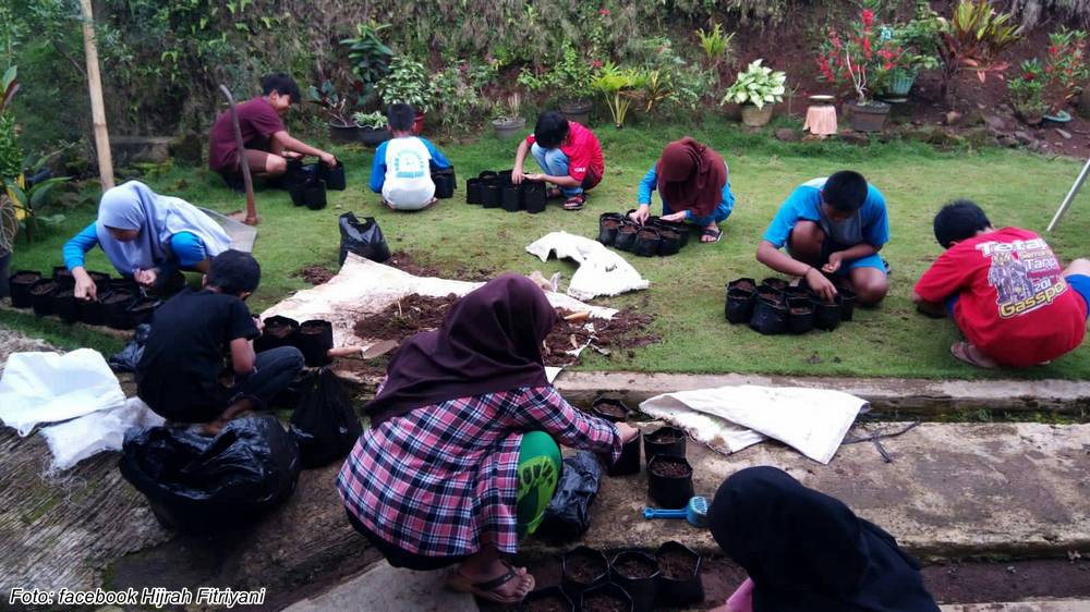 Kegiatan luar kelas SD Negeri Padamulya Sumedang Utara
